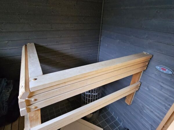 Saunan rakennustyö 14