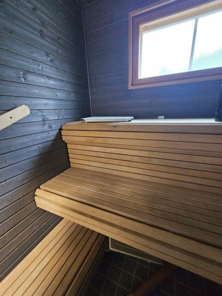 Saunan rakennustyö 16